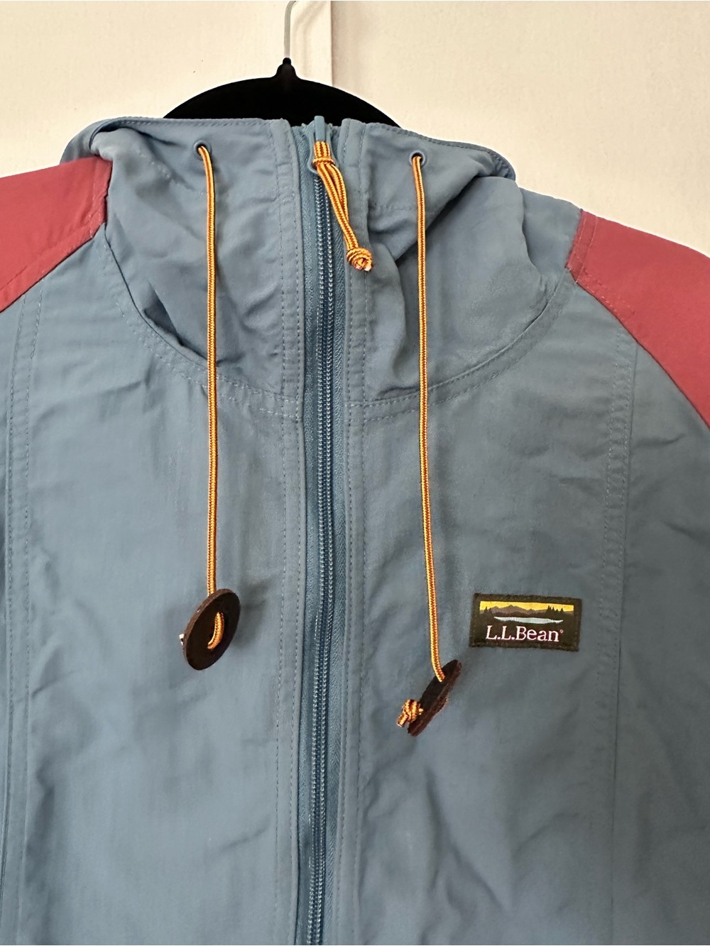 L.L. Bean Hooded Colorblock Windbreaker in Blue, Burgundy & Mauve size large - Picture 2 of 6